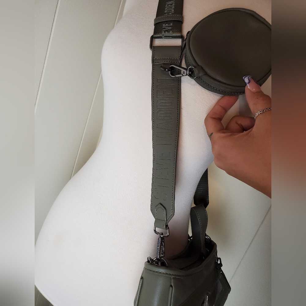 STEVE MADDEN olive green quilted bzoia handbag/ crossbody bag - Picture 9 of 10